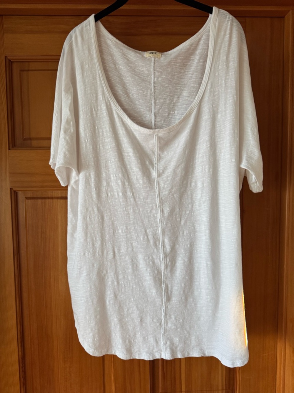 BKE White Scoop Neck Short Sleeve Tee